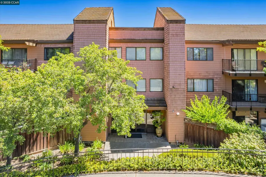 25676 University Ct  #323, Hayward, CA 94542 - Image #2