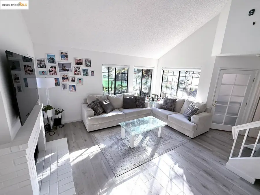 2561 Yerba Bank CT  #0, San Jose, CA 95121 - Image #2