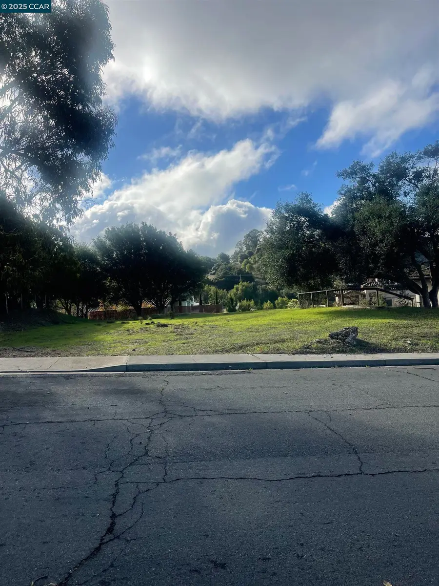 204 Rancho, El Sobrante, CA 94803 - Image #2