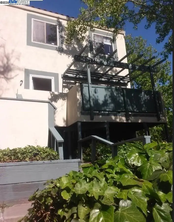 1704 Dalessi Dr, Pinole, CA 94564 - #2