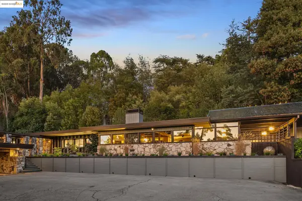 9034 Mcgurrin Rd, OAKLAND, CA 94605