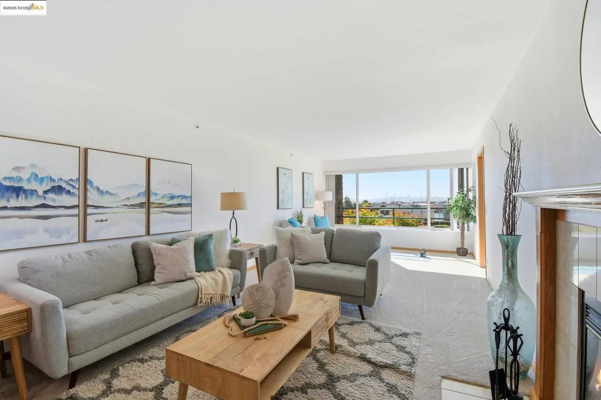 1300 Quarry Ct  #212, Richmond, CA 94801 - #1