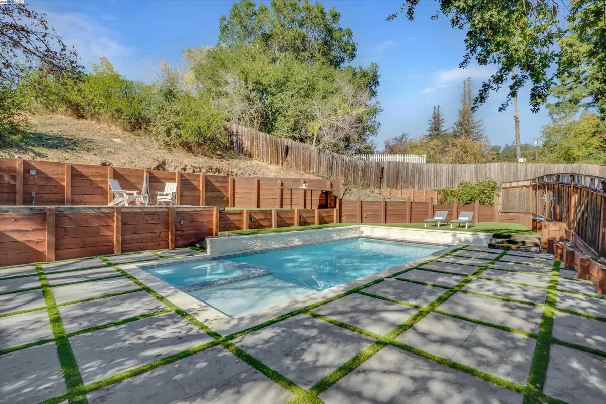 3 Dale Ct, Lafayette, CA 94595 - Image #1