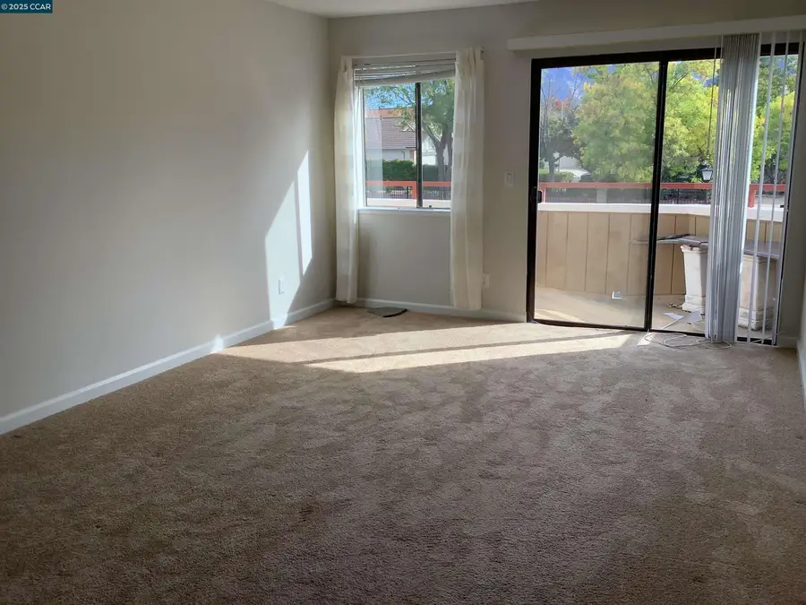 5080 Valley Crest Dr  #32, Concord, CA 94521 - Image #3