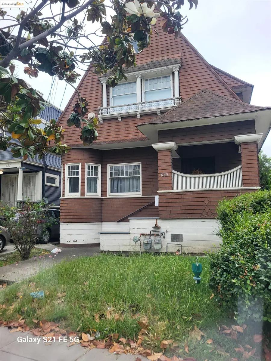 699 33Rd St, Oakland, CA 94609 - Image #2
