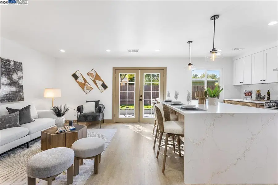 77 Baylor Ln, Pleasant Hill, CA 94523 - Image #2