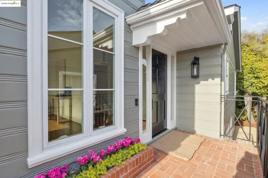 3328 Herrier St, Oakland, CA 94602 - Image #3