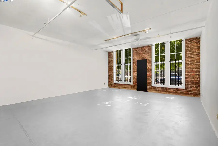 730 29th Street  #106, Oakland, CA 94609 - #3