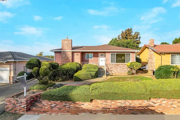 2746 East Ave, HAYWARD, CA 94541