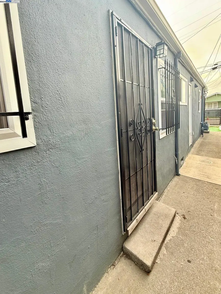 10600 Pippin St, Oakland, CA 94603 - #2
