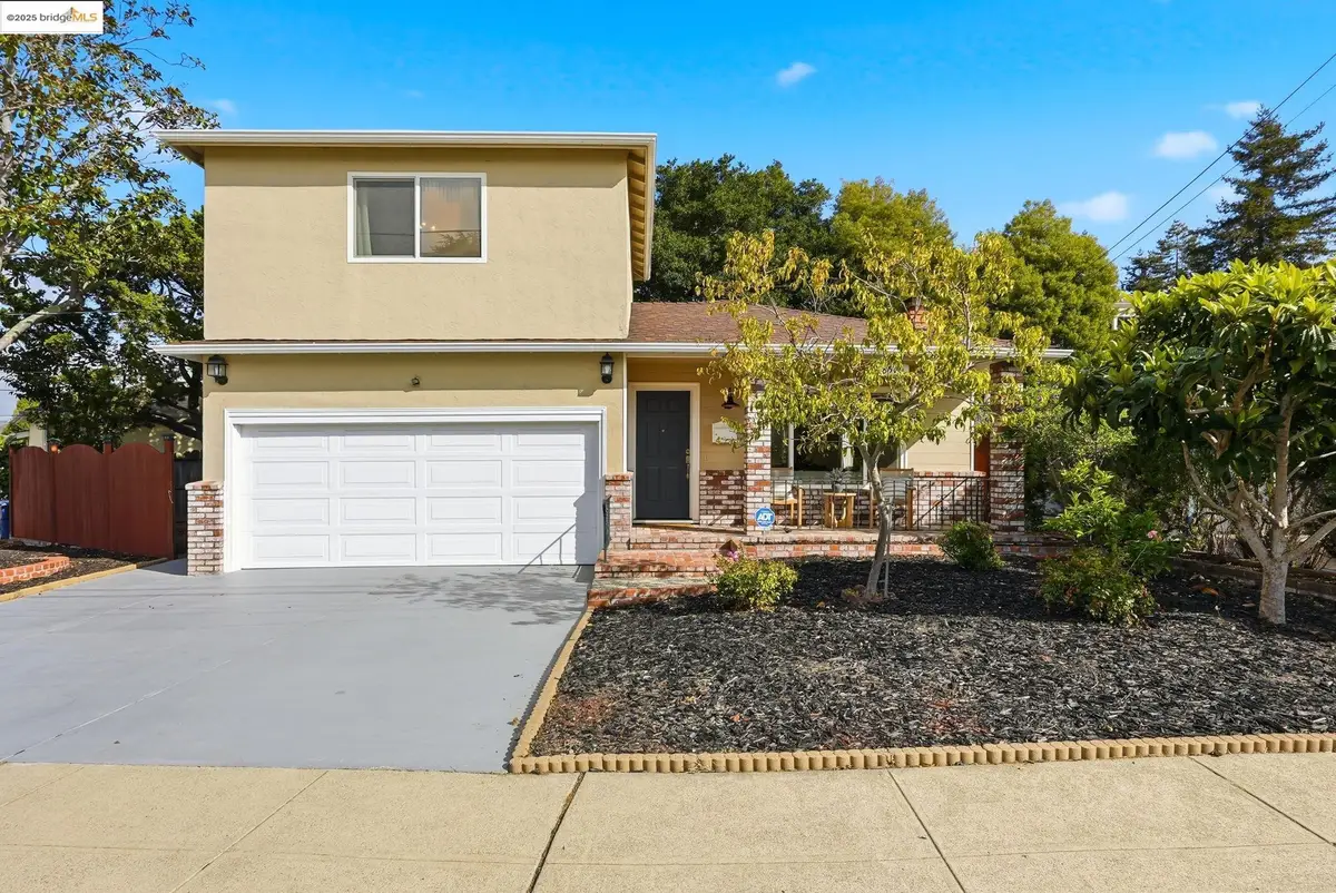 18500 Crest Ave, Castro Valley, CA 94546 - Image #1