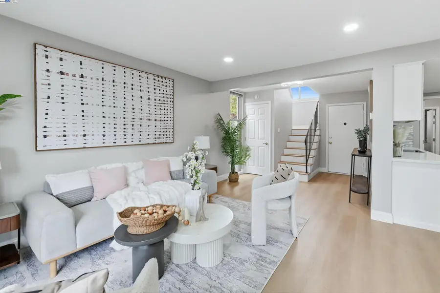 707 Sandpiper Cmn, Livermore, CA 94551 - Image #2