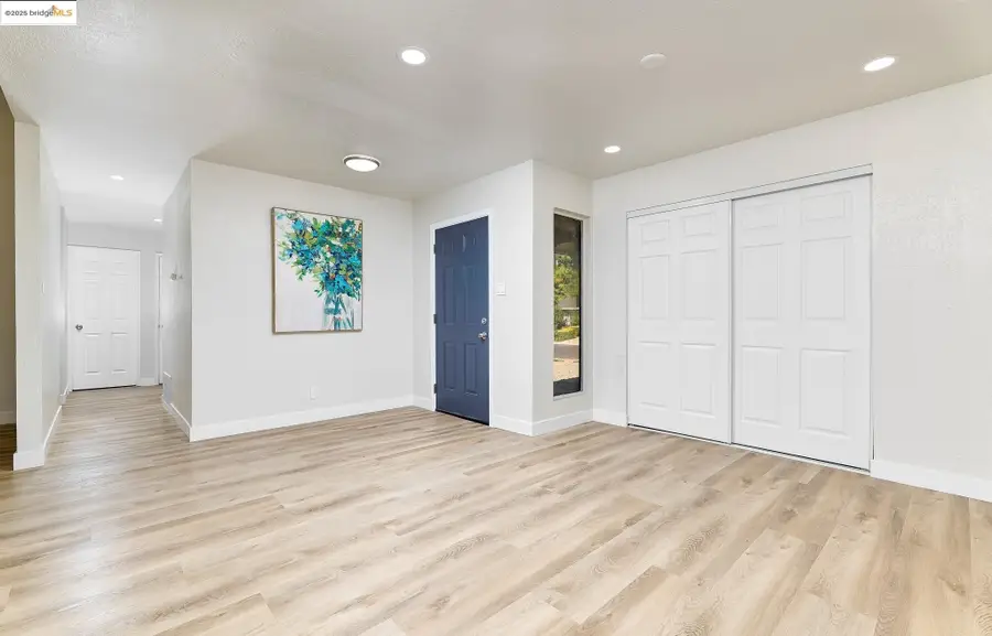 2117 Lopez Dr, Antioch, CA 94509 - Image #3