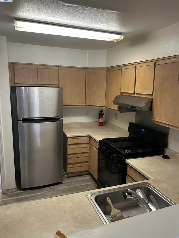 1830 Vicksburg Ave, OAKLAND, CA 94601