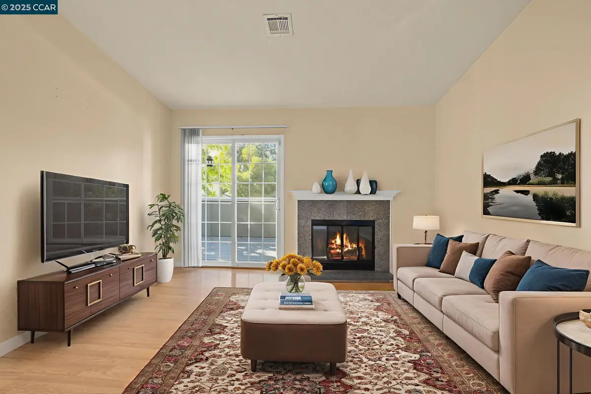 560 Canyon Oaks  #H, Oakland, CA 94605 - Image #1