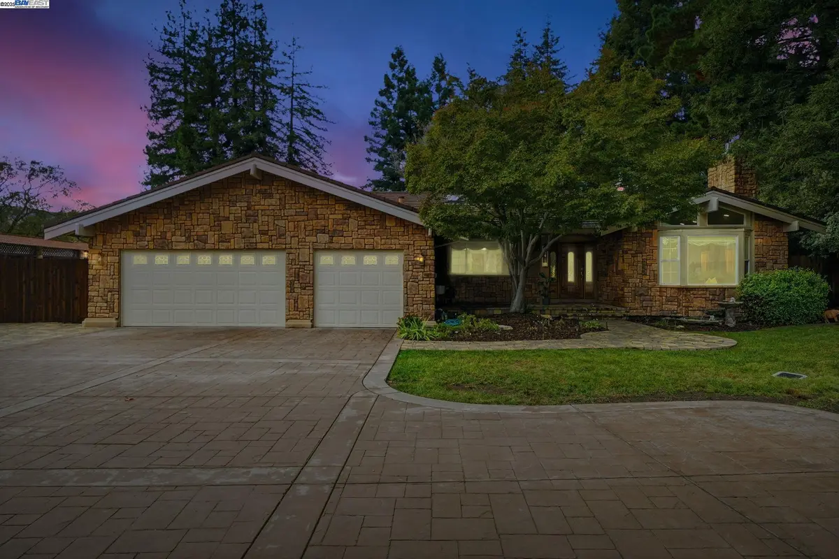 554 Freitas Rd, Danville, CA 94526 - Image #1