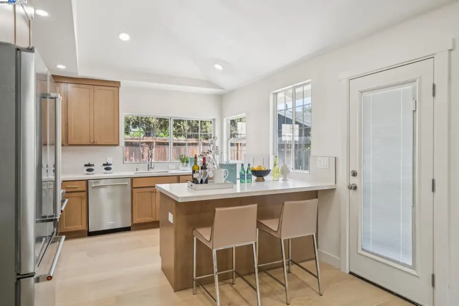 1601 Ruth Dr, Pleasant Hill, CA 94523 - Image #3