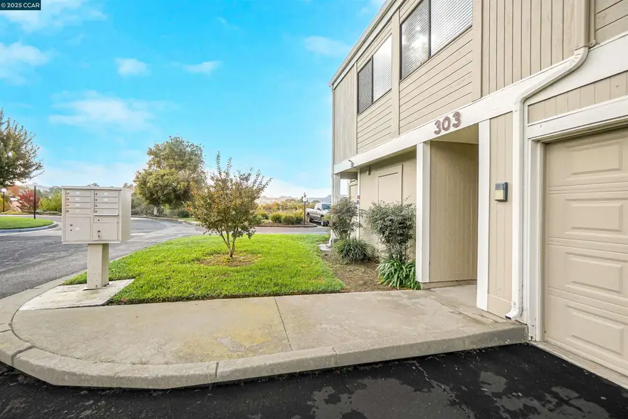 303 Atlas Dr  #7, Hercules, CA 94547 - Image #3