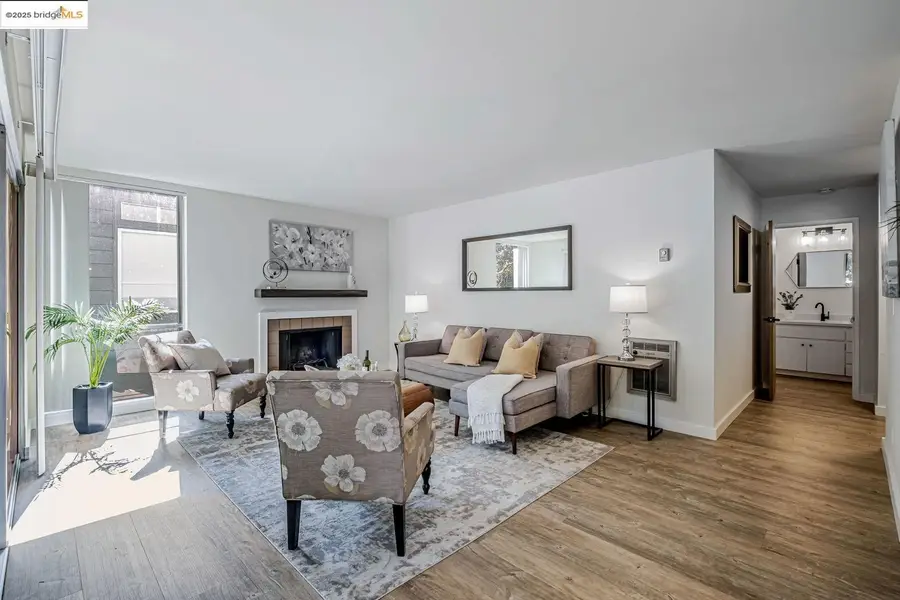 2700 Le Conte AVE  #301, Berkeley, CA 94709 - Image #3