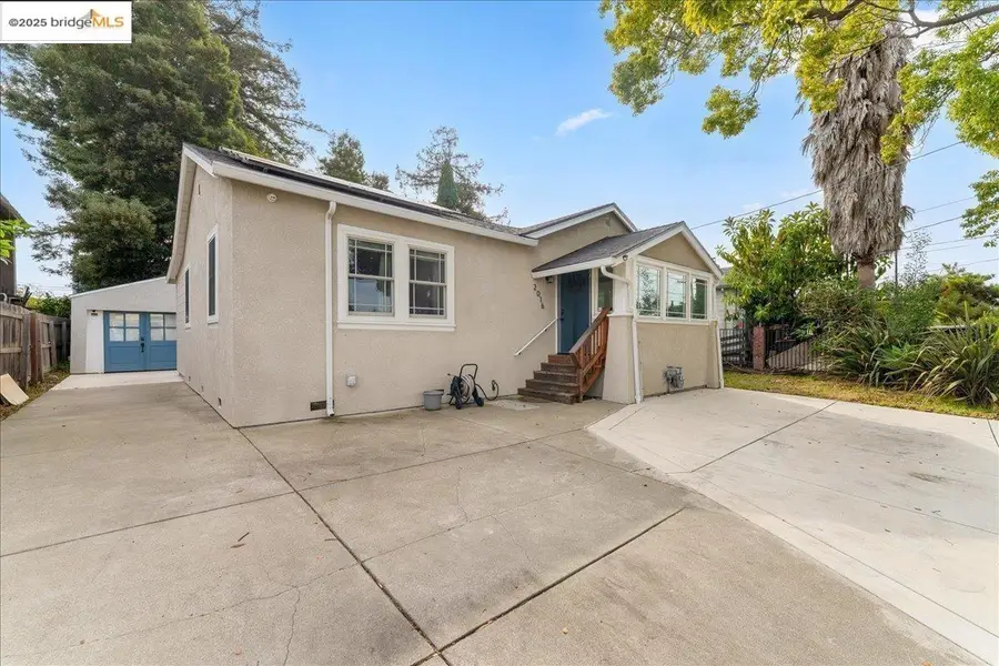 2016 104th AVE, Oakland, CA 94603 - Image #2