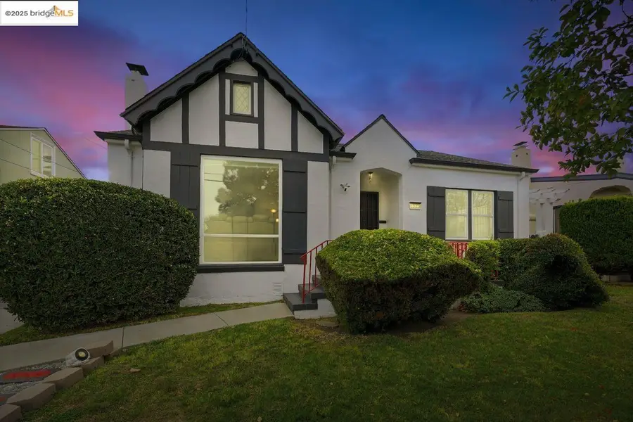 5230 Hillen Dr, Oakland, CA 94619 - Image #2