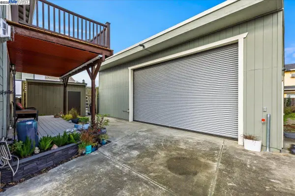 1672 Crescent Avenue, CASTRO VALLEY, CA 94546