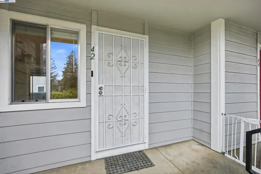 655 River Oak Way  #42, Hayward, CA 94544 - Image #3