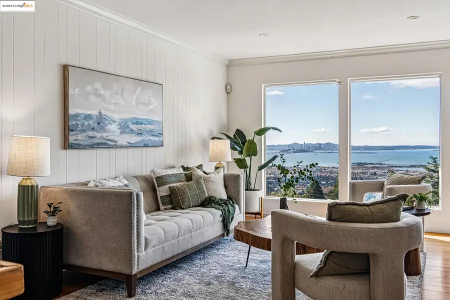 946 Creston Rd, Berkeley, CA 94708 - Image #2