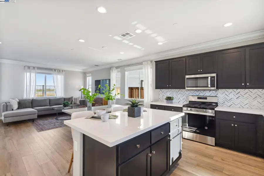 1468 Monument Ln, Fairfield, CA 94533 - Image #3