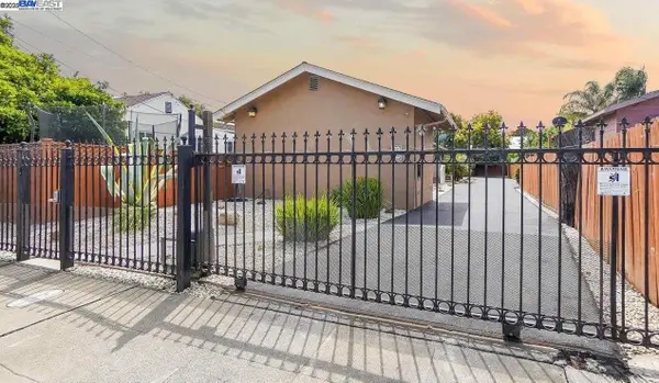 537 Dean St, HAYWARD, CA 94541