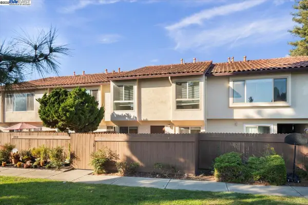 2253 Kalenda Cmn, FREMONT, CA 94539