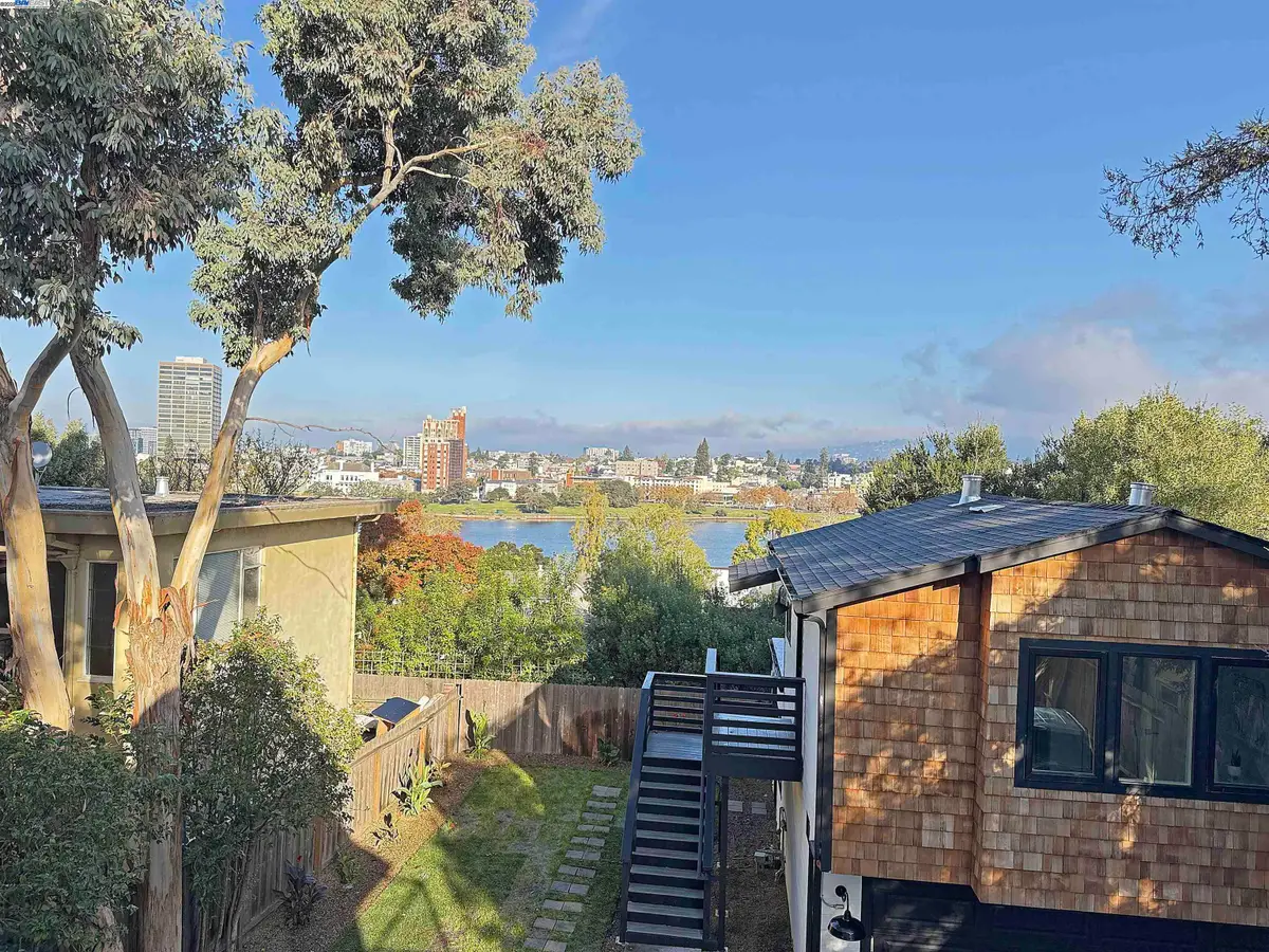 335 Hanover Ave, Oakland, CA 94606 - Image #1