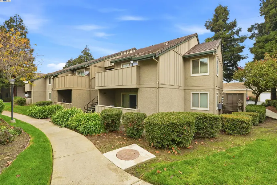 2131 Lakeview Cir, Pittsburg, CA 94565 - Image #3