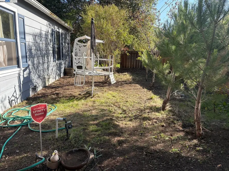 2145 COLUMBIA St, Palo Alto, CA 94306 - Image #3