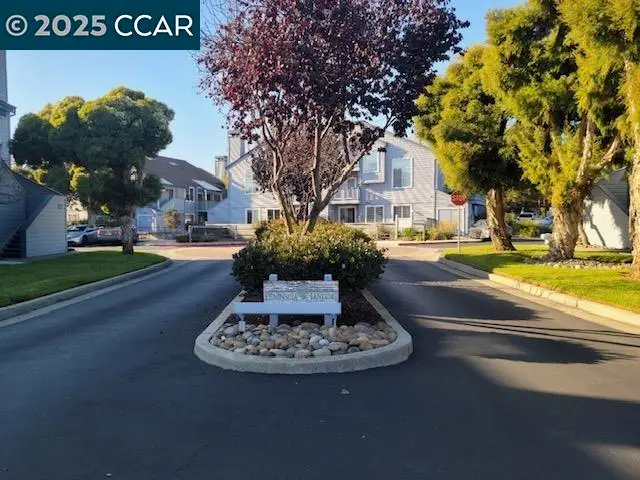 473 Cork Harbour Cir  #A, Redwood City, CA 94065 - Image #1
