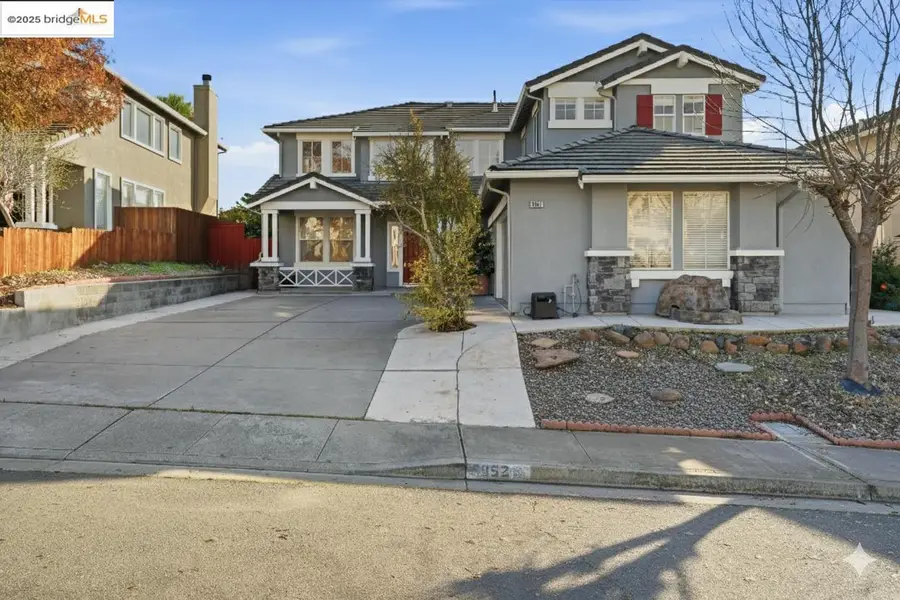 6857 Sunriver Ln, Vallejo, CA 94591 - Image #2