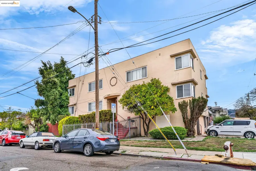 5492 Ruth Ave, Oakland, CA 94601 - Image #2