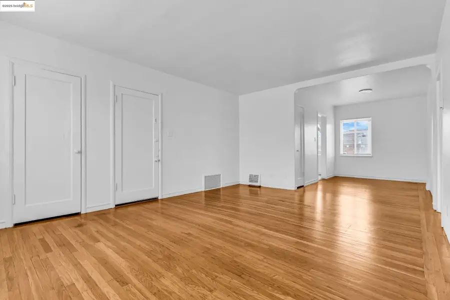 5492 Ruth Ave, Oakland, CA 94601 - Image #3