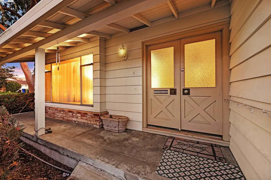 41506 Chadbourne Dr, Fremont, CA 94539 - Image #2