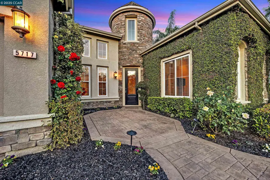 5717 Saint Andrews Dr, Stockton, CA 95219 - Image #2