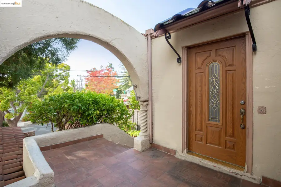 3710 Wisconsin St, Oakland, CA 94619 - Image #3