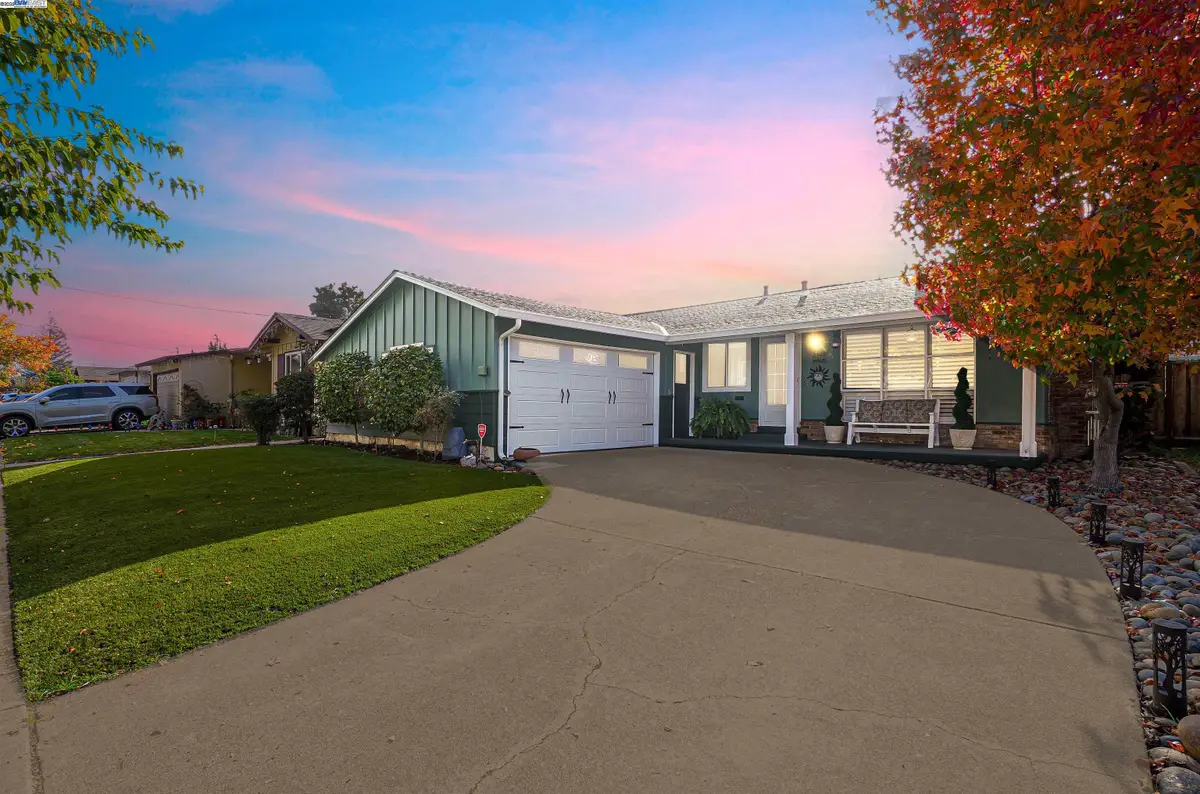 2472 Bradford Ave, Hayward, CA 94545 - Image #1