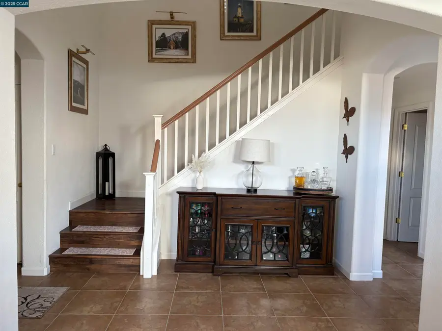 2667 Beachwood, Hayward, CA 94545 - Image #3