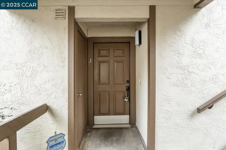 2405 Sunny Ln  #3, Antioch, CA 94509 - Image #3