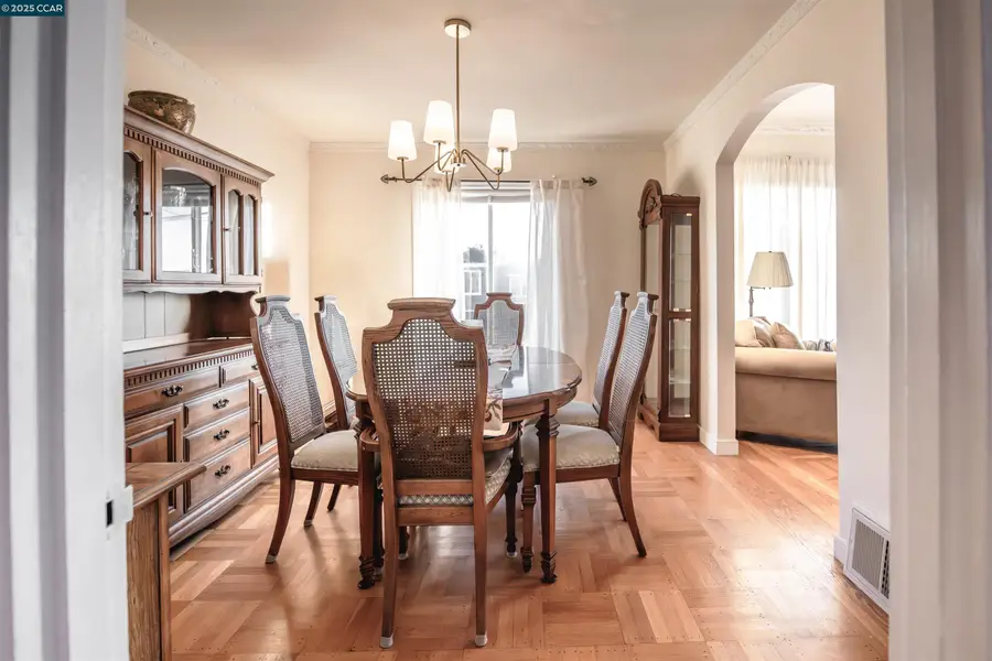 2624 Ortega Street, San Francisco, CA 94122 - Image #3