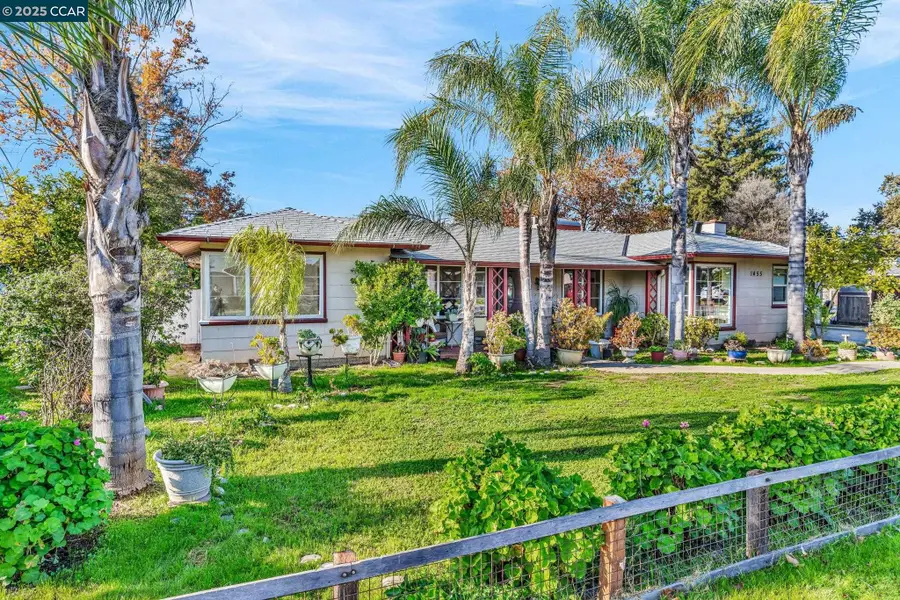 1455 Grove Way, Concord, CA 94518 - Image #2