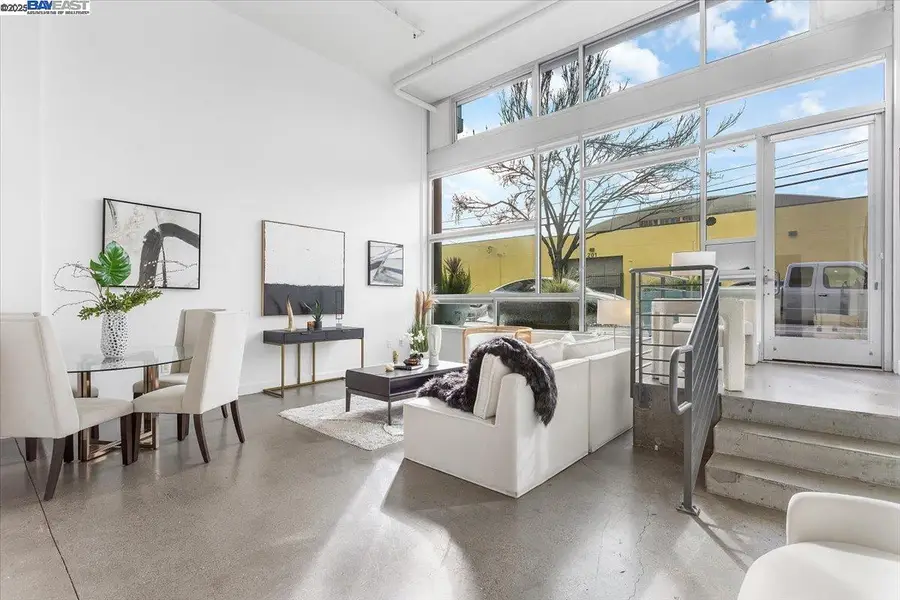 226 2nd St, Oakland, CA 94607 - Image #2