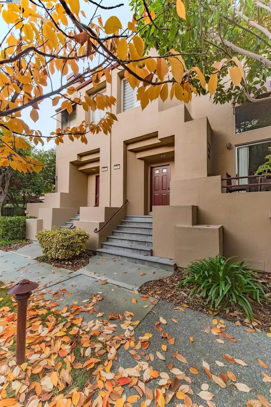 219 Commons Ln, Foster City, CA 94404 - Image #2