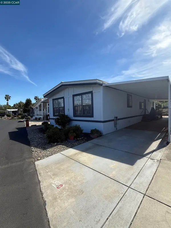 9 9 Palm Drive, PITTSBURG, CA 94565