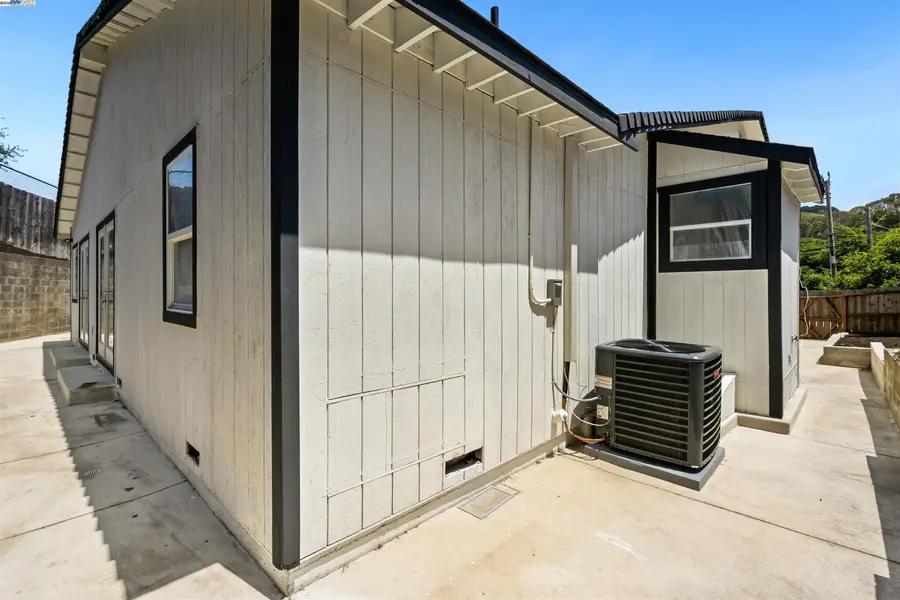 6330 TRI lane, El Sobrante, CA 94803 - Image #3